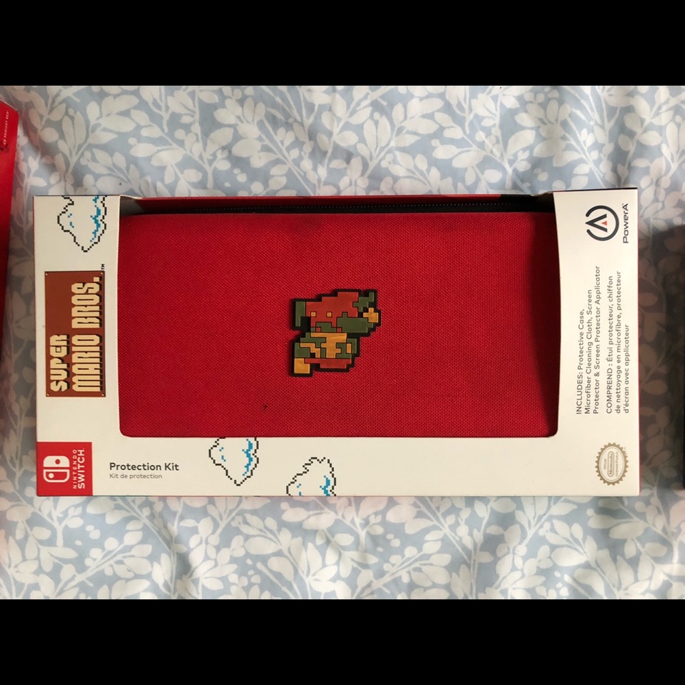 Nintendo Switch Console & 9 Games - Picture 5 of 7